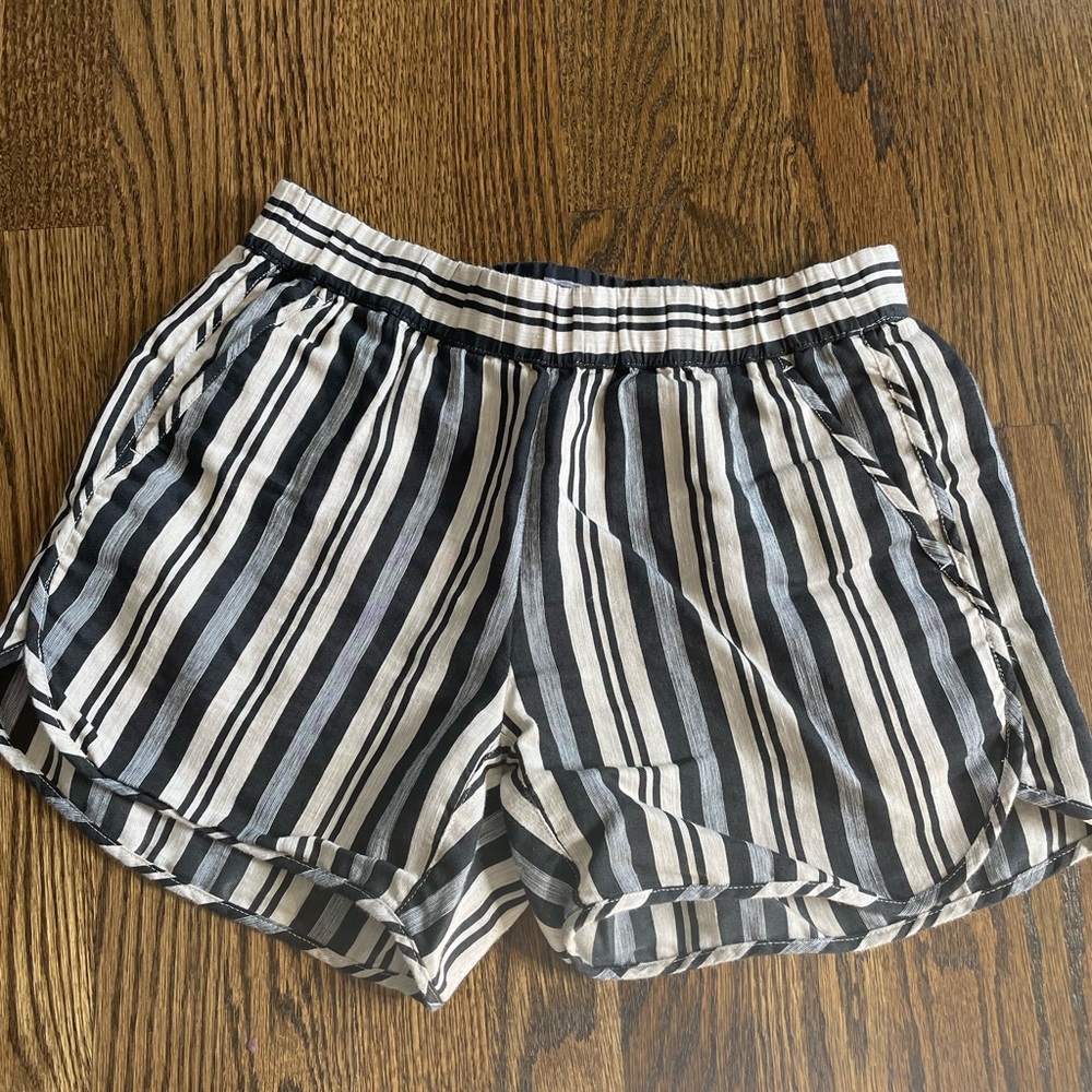 Linen shorts